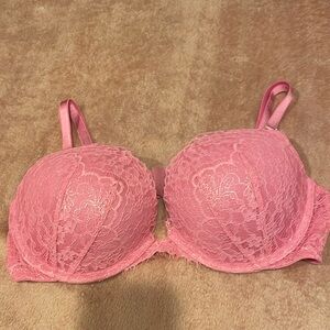 Victoria secret bra in pink color